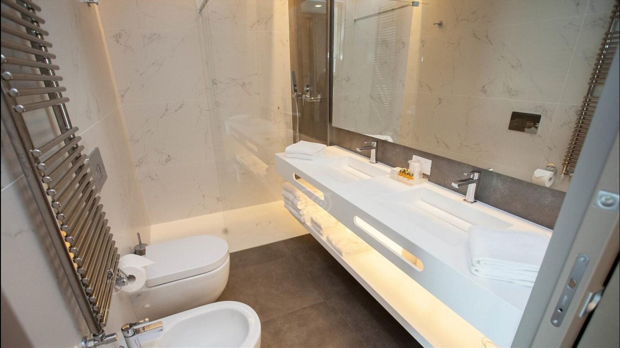 Principe Palace 4*